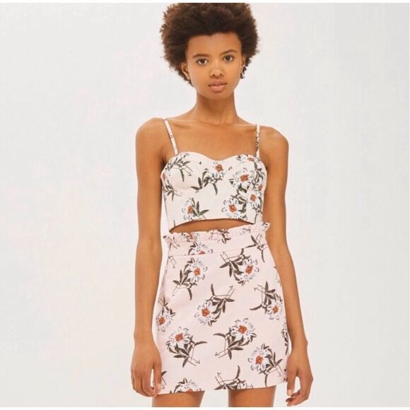✨TOPSHOP Daisy Print Mini Sz 12 Skirt✨ - Picture 1 of 11